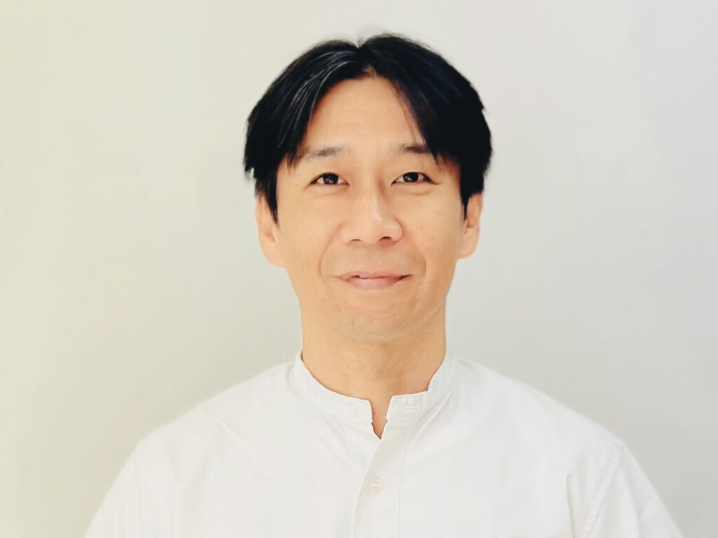 鍼灸師 菰池敦士